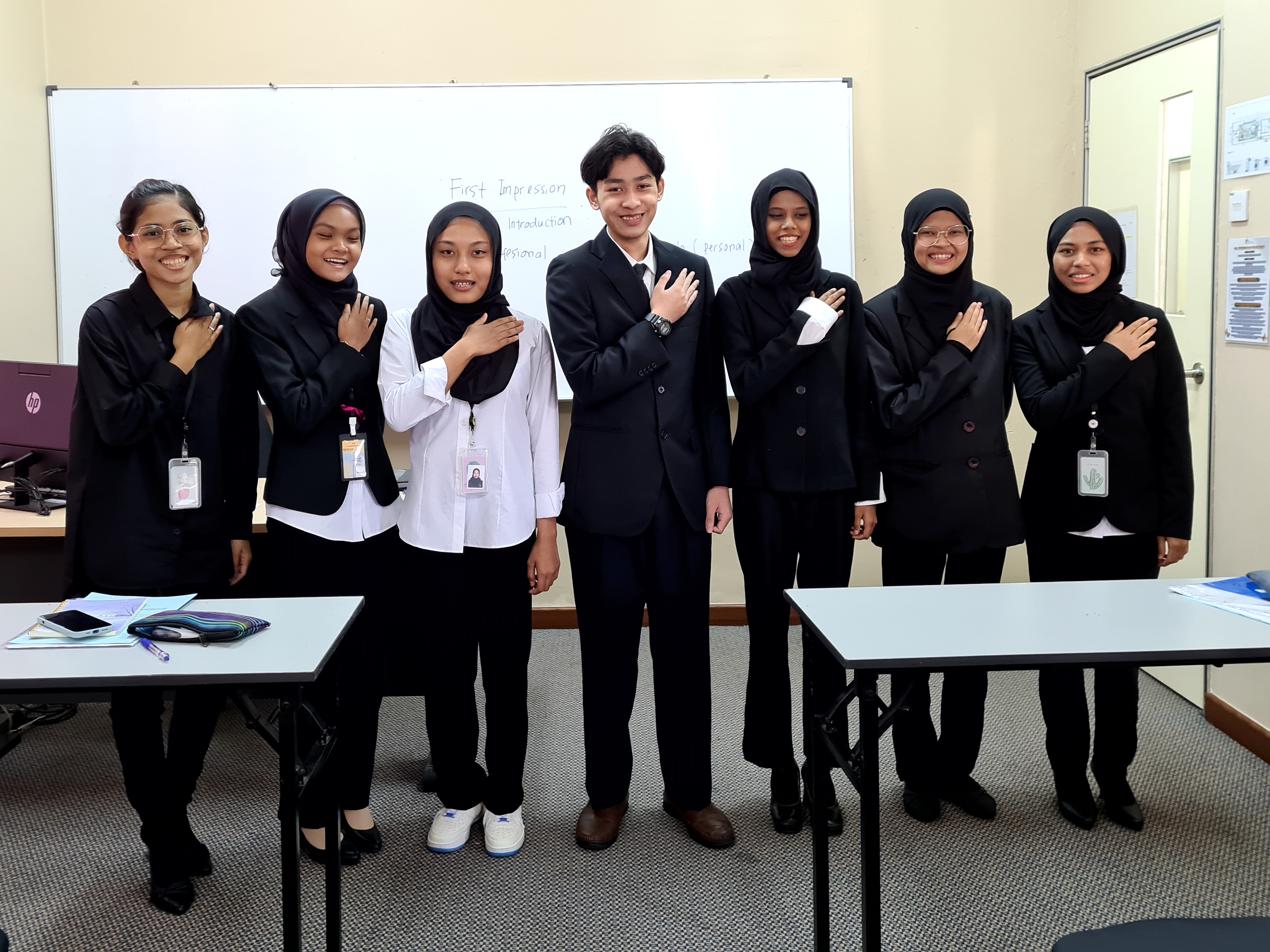 SPL10273 PERKHIDMATAN PELANGGAN DAN PROFESIONALISME KERJAYA